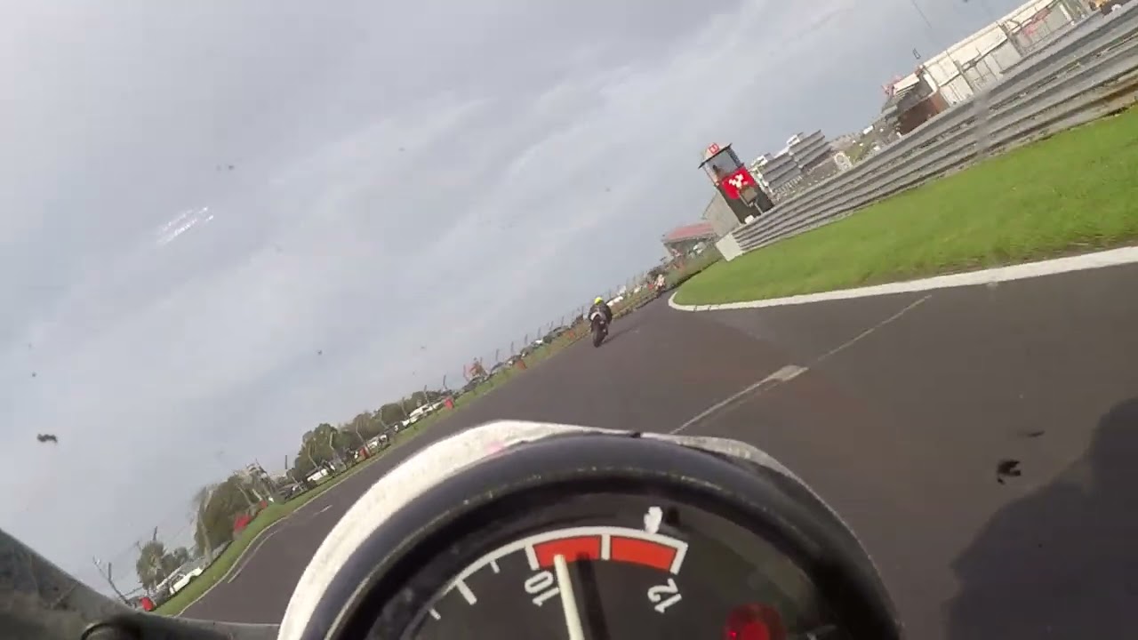 Yamaha past masters brands hatch Indy race 2 September 20th 2025 Bemsee 