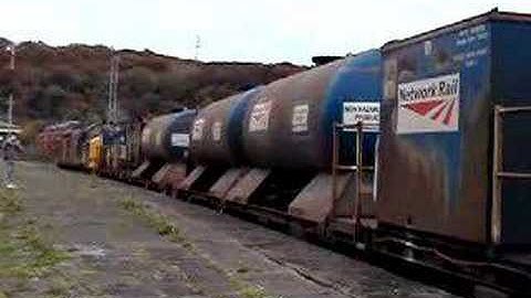 37194 and 37688 RHTT at Bangor 2 Nov 2007 (1)
