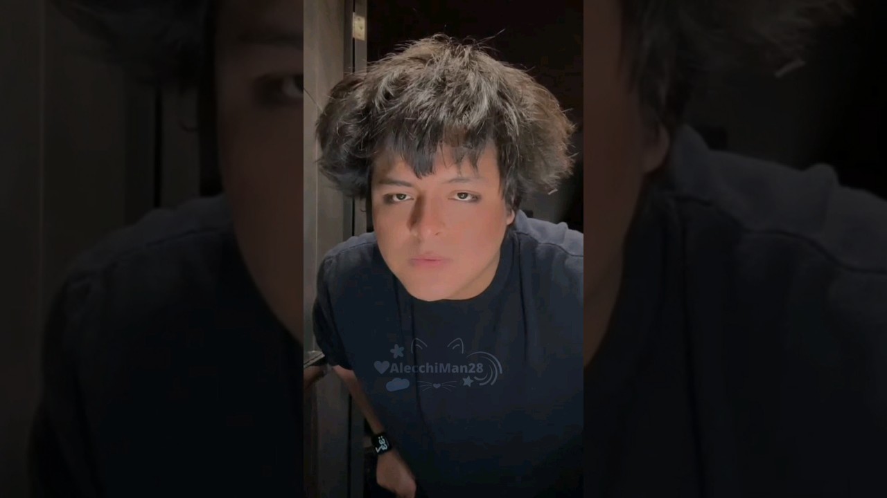 Ay alex estas muy guapo 😻💗 