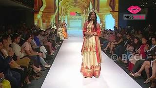 Miss India World 2018 Anukreethy Vas Closes The Show For Ashima Leena At Delhi Times Fashion Week