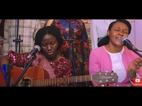 Hatthie Kashoba Feat Hosannel Juvi CALME AU MILIEU DE LA TEMPETE