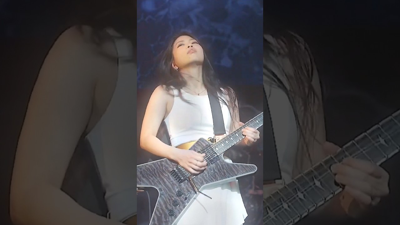 Miyako & Midori dueling~ Lovebites / Scream for Me..