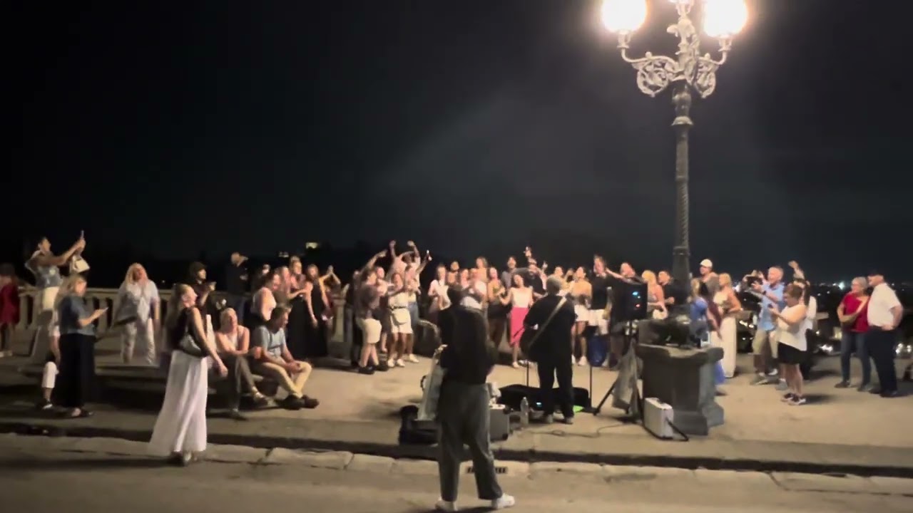 ✨ Street Singers in Florence, Italy | Night Music at Piazzale Michelangelo 🎶🌙