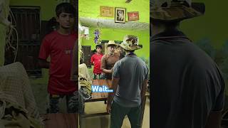 Shorts शरम आत ह मझ तम जस नयय क ठक दर पर