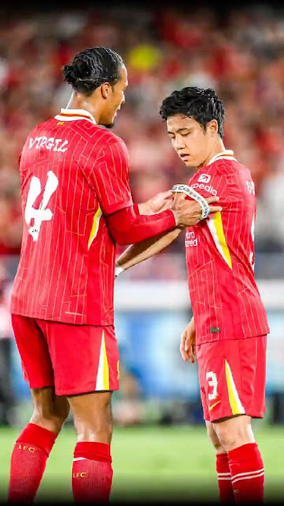 In the 61st minute, Wataru Endo came on for Virgil Van Dijk —and took over the captain’s armband🤩🔴