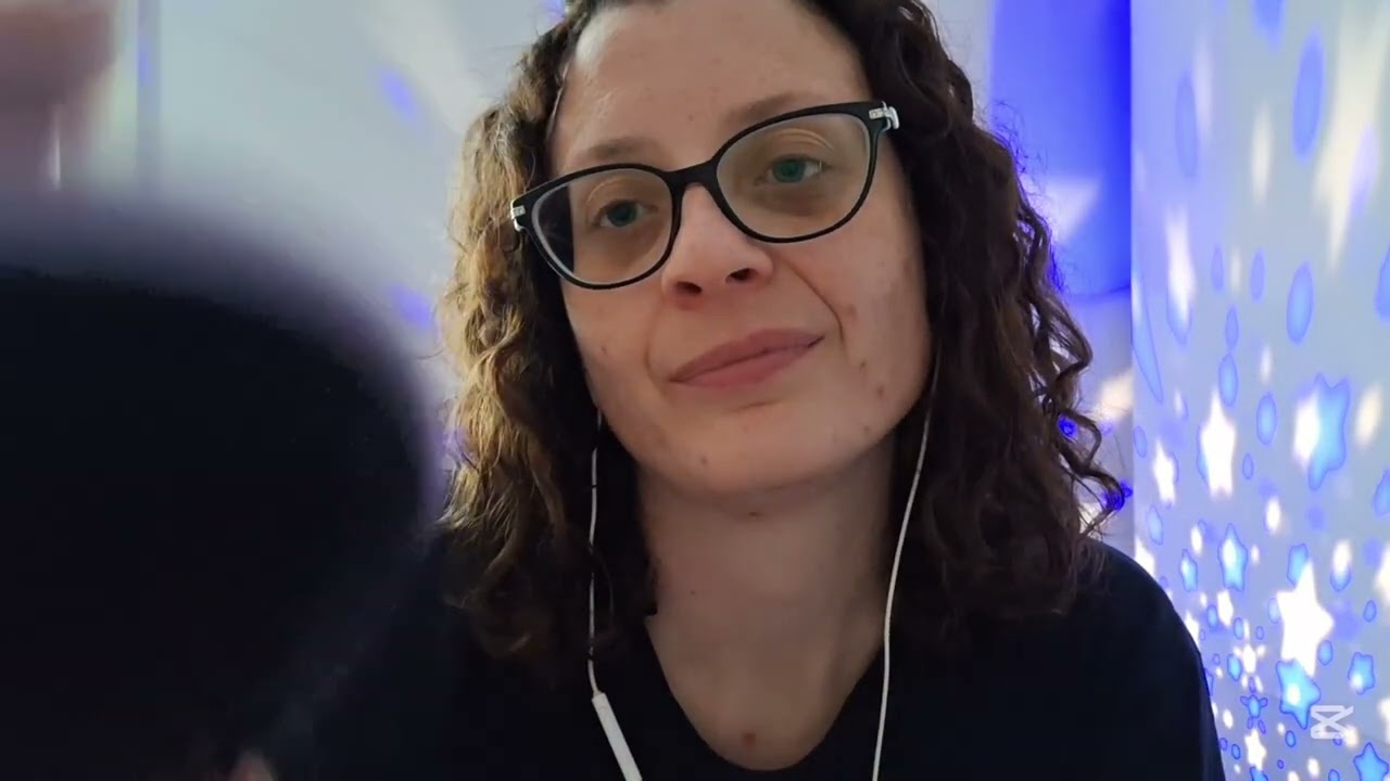 Capelli Morbidi & Suoni Delicati – ASMR Hair Brushing ✨ #asmr