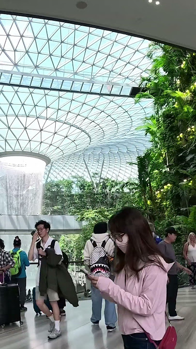 Coming into the Jewel at Changi Airport #jewelchangiairport #waterfall