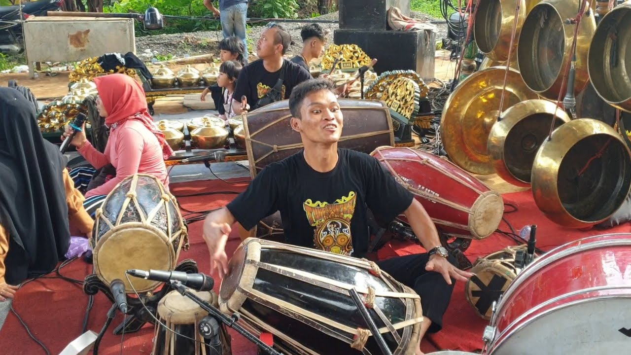 Heboh !  Gending  Rampak Komplit  Santi Rahayu Duwe Gawe