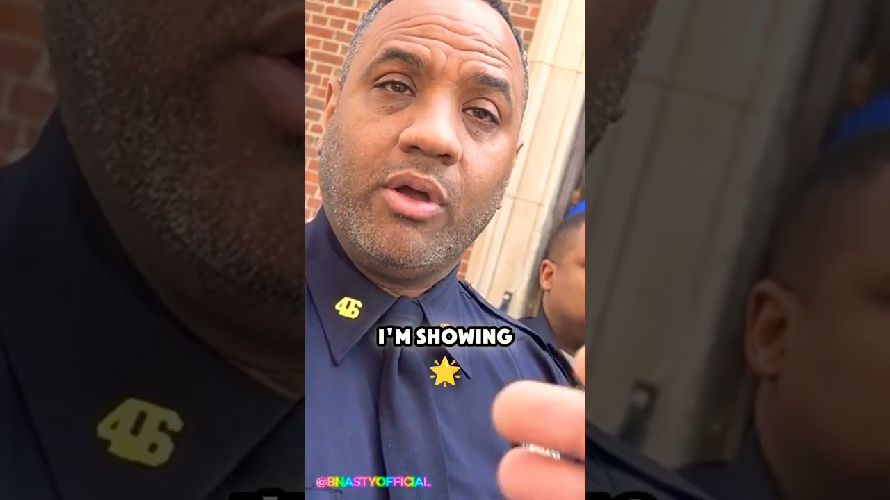 Шефа полиции Нью-Йорка взяли под контроль и уволили, как босса, по решению аудитора Первой поправ...