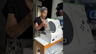 Le Regale Una Xbox Series S a Mi Abuela