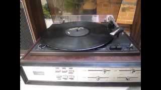 Vitrola Philips modelo GF 561 toda original e sua caixas
