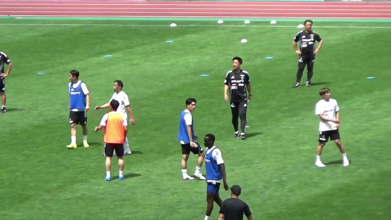 試合前からアクセル全開！加藤蓮選手チャント新登場！】横浜F 