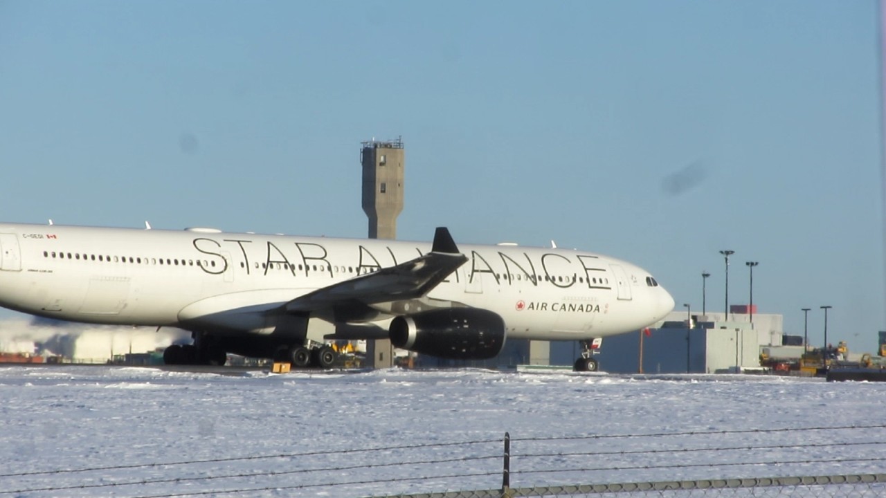 Air Canada A330 Star Alliance Livery Snowy Departure From CYYZ