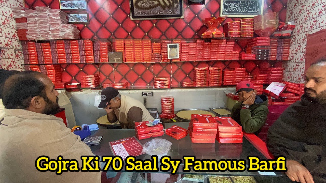 Gojra Ki 70 Year Old Pure Milk Sy Bani Shakoor Jutt Ki Barfi | Most Unique Food Item In Pakistan