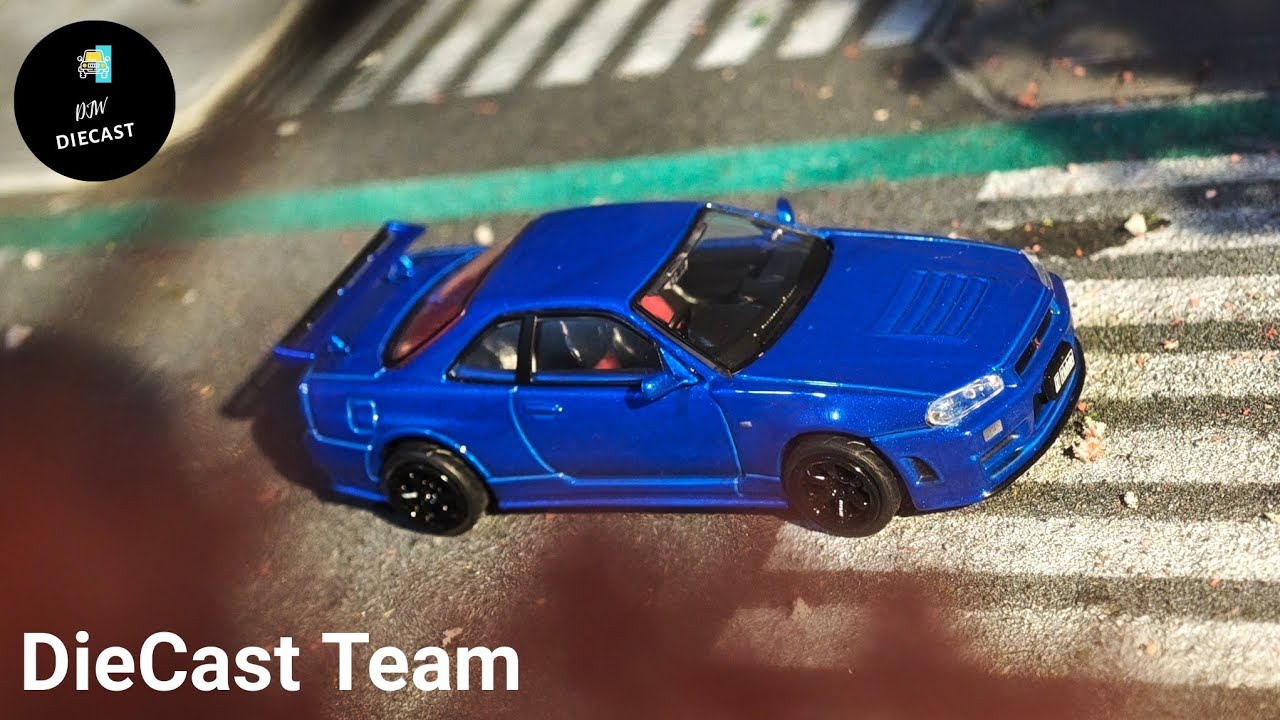Nissan Skyline GT-R R34 Z Tune by DieCast Team x Top.Art 1/64