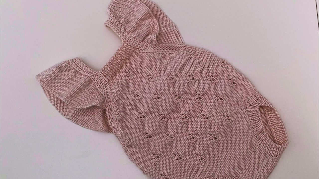 Fırfırlı askılı şort tulum / V ajur model / 3-6 ay 