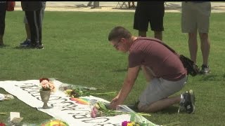 Vigils, memorials for Orlando victims