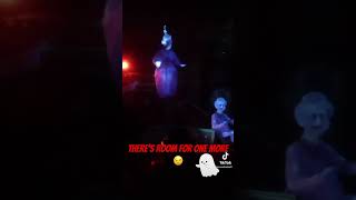 Grim Grinning Ghosts In The Haunted Mansion