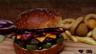 Dodici pizza e hamburger