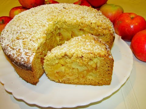 Безумно вкусный яблочный пирог! В нём сочетание и нежности и хруста, мы от него в восторге!