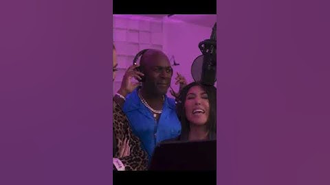 Thumbnail of Kourtney singing🤣🤣watch till the end, khloe kardashian #thekardashians #kardashian