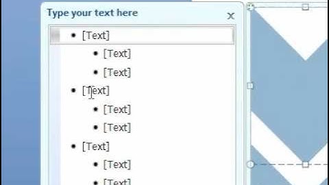 How to resize the text pane of a SmartArt graphic in a presentation