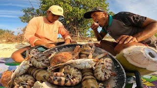 Mukbang udang Mantis ukuran jumbo hasil berburu sore hari langsung masak pinggir pantai
