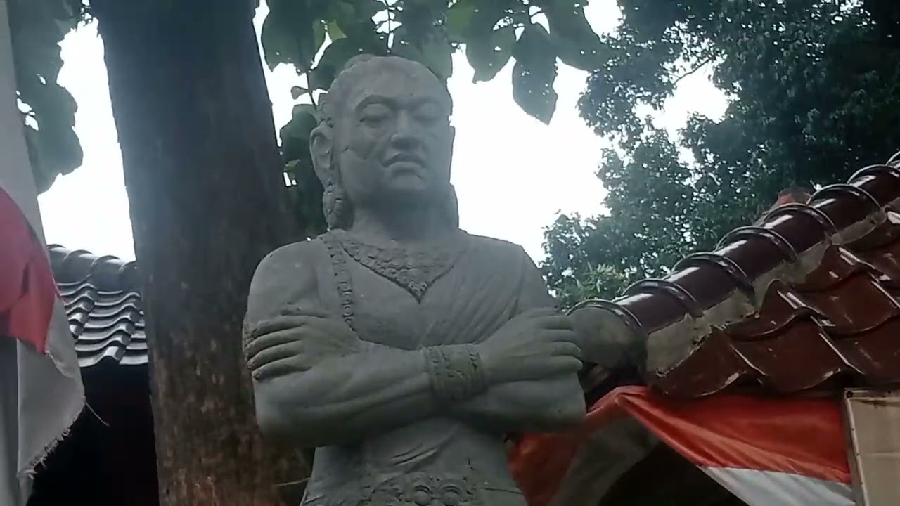 Misteri Gunung Ratu Ngimbang Lamongan