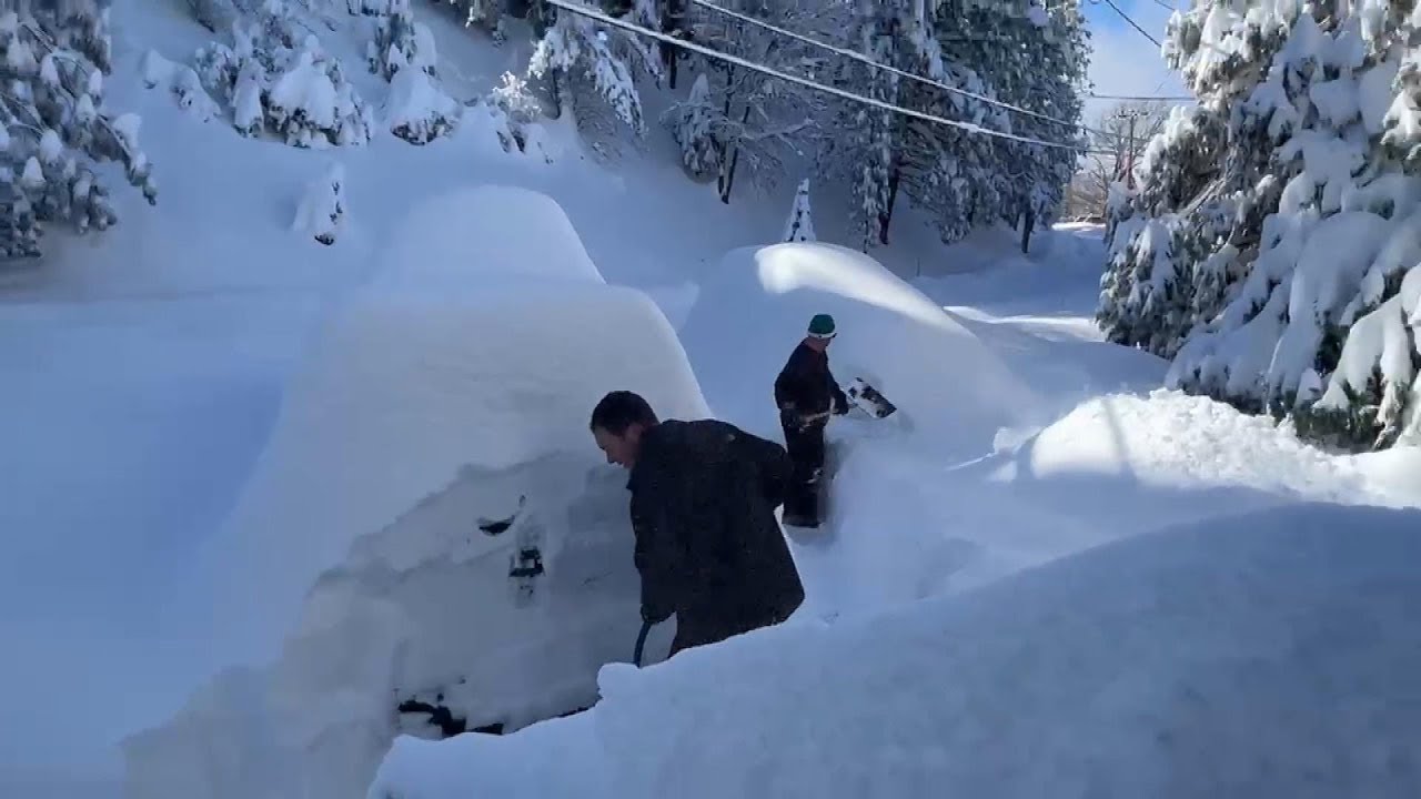 Snow Ridging Snow Traps Residents, Closes Schools, Roads, Ski Resorts And More Is On ...