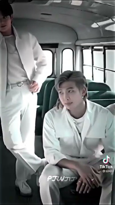 🥵🥵 wait what 👀 their eyes 👀 #jimin #bts