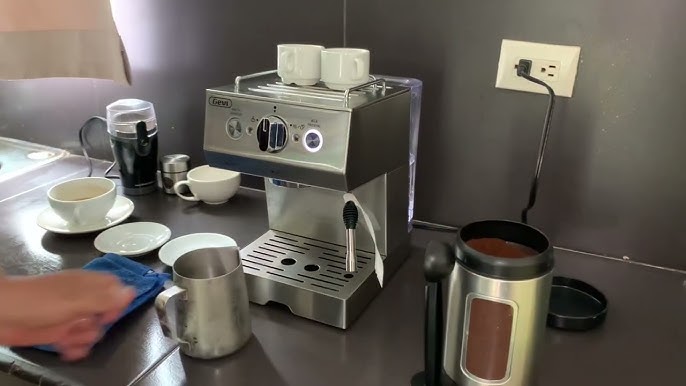 Cafetera o máquina para Capuchino y Expresso Oster Primalatte