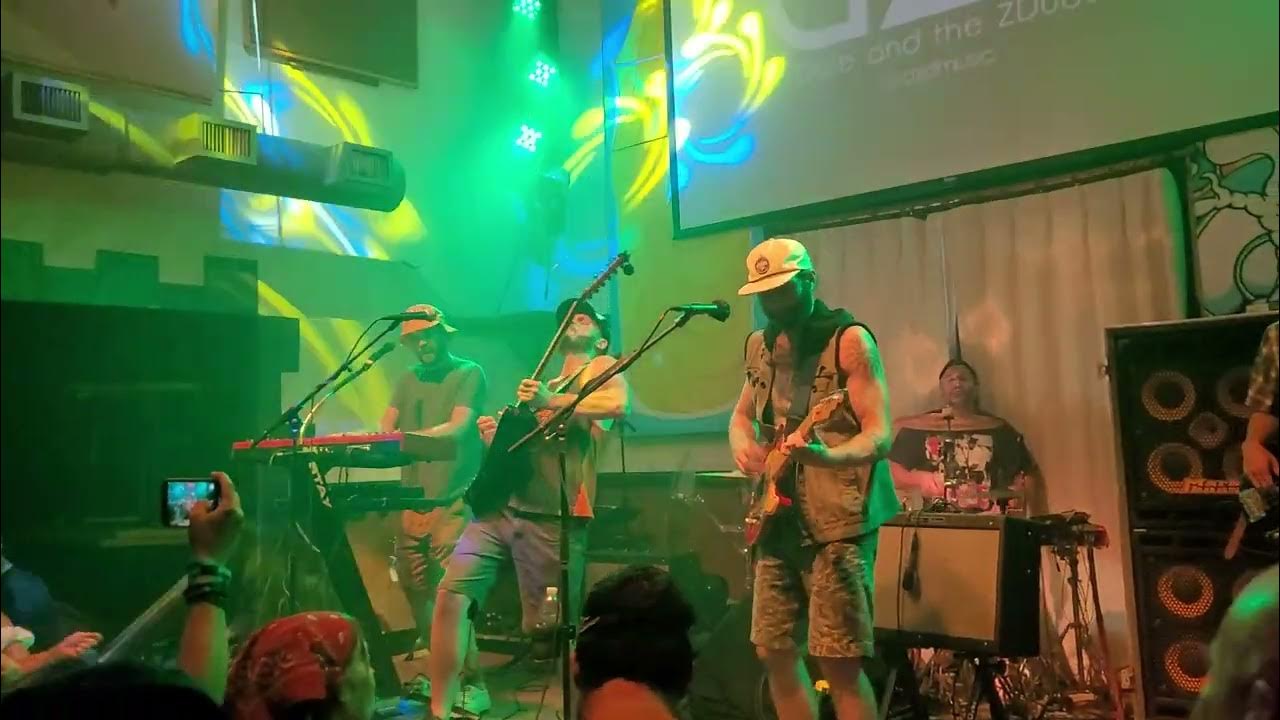 Dale and the ZDubs jamming "Find a way" (live) at Outer Banks Brewing Station (2022) Dale and the ZDubs jamming "Find a way" (live) at Outer Banks Brewing Station (2022)