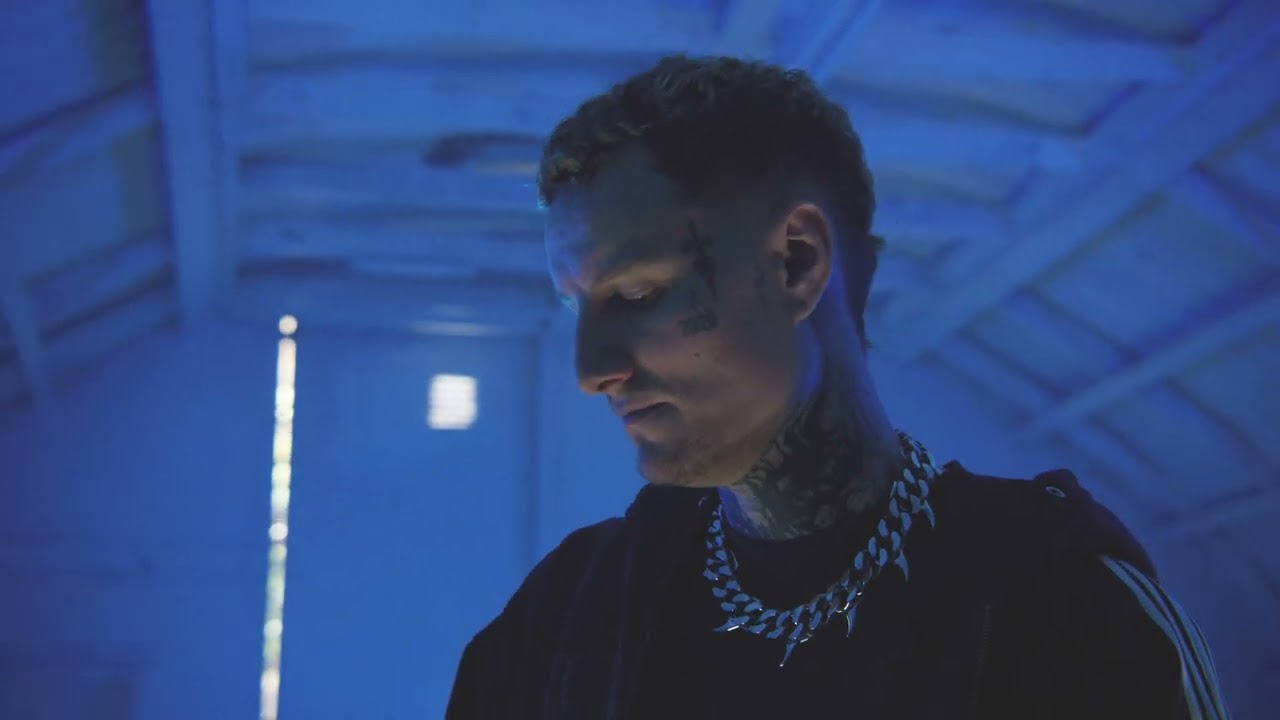 Guarda MUNK - Desiderium ft. Dr. Apollo (Performance Video) su YouTube Guarda MUNK - Desiderium ft. Dr. Apollo (Performance Video) su YouTube