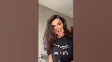 ايه ما لك في حاجه يا ابله 