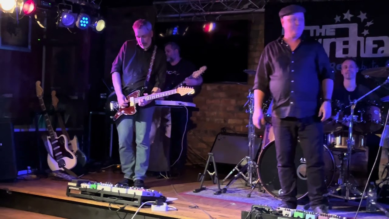 The Figureheads - The Cure tribute - Friday I'm In Love (Genève 09.03.2024)