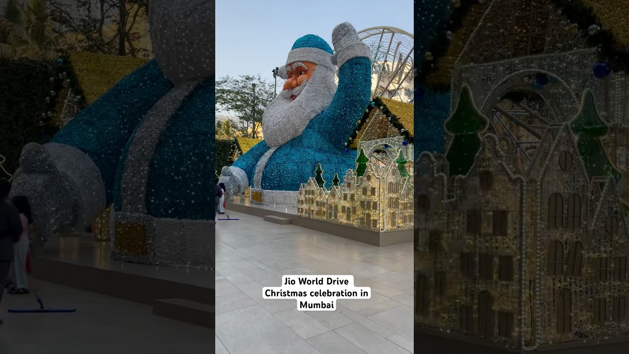 Christmas celebrations at Jio World Drive Mumbai in a nutshell. 