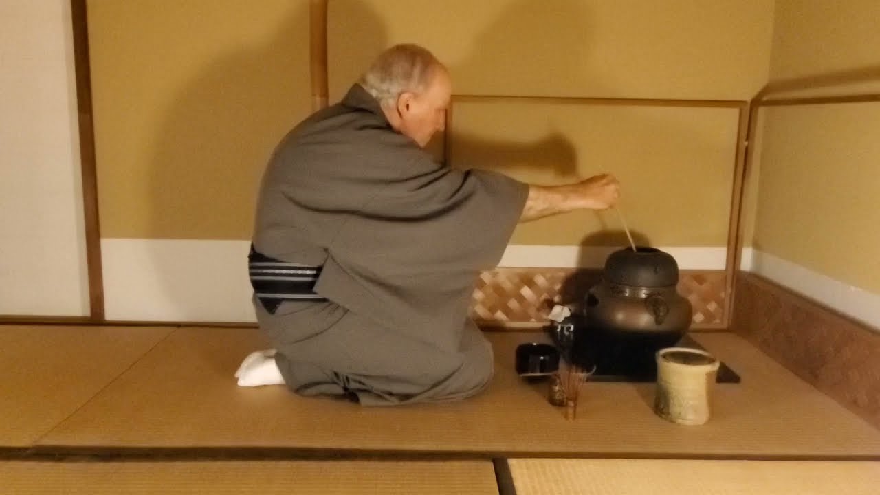 表千家流茶道 Amazon.co.jp: 表千家流茶道: 和敬之巻・清寂之巻 : 林 利左衛門: 本