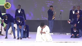 Soaking worship by Minister Comfort | The Phaneroo 10th Anniversary