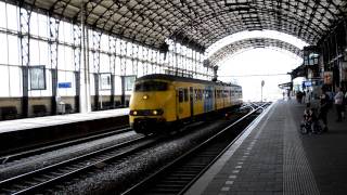 Mat 64 In Station Haarlem