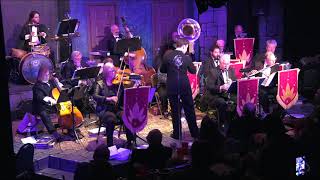 The Singapore Slingers - Iola