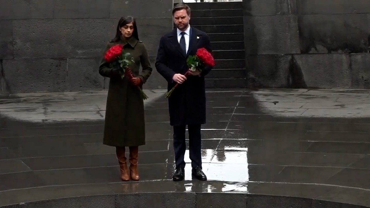 Վենսը տիկնոջ հետ այցելել է Ծիծեռնակաբերդ