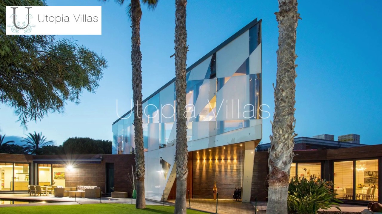Villa Elite - A modern luxury villa in Sitges, Barcelona