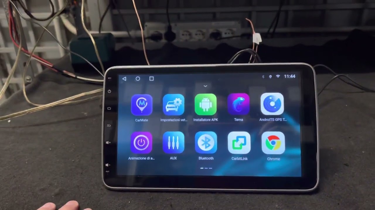 Universal 1-DIN and 2-DIN 10-inch Android 10 monitor 6GB RAM 128GB
