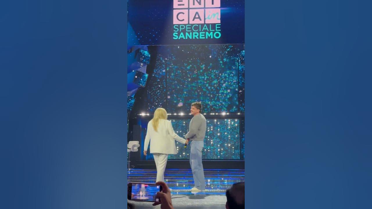 Olly balorda nostalgia vincitore #sanremo2025 durante esibizione con il pubblico del teatro #ariston