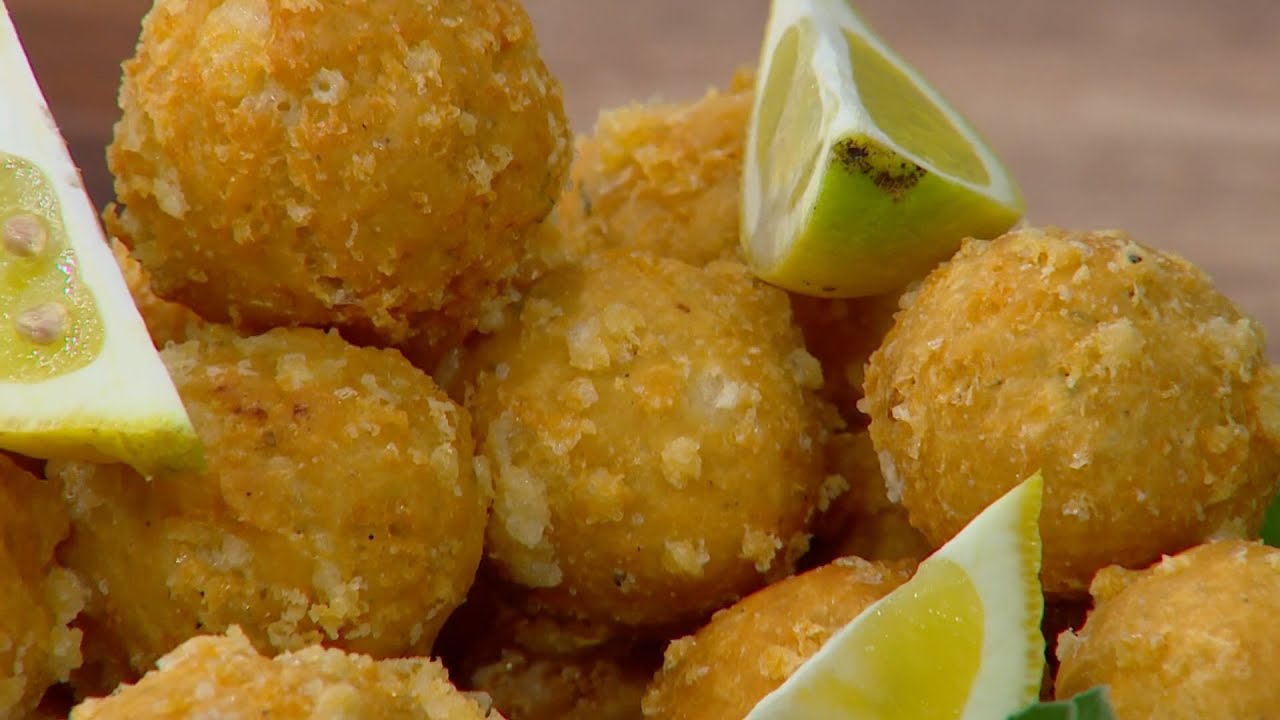 Τυροκροκέτες με Σαν Μιχάλη και μυρωδικά | Ανδρέας Λαγός