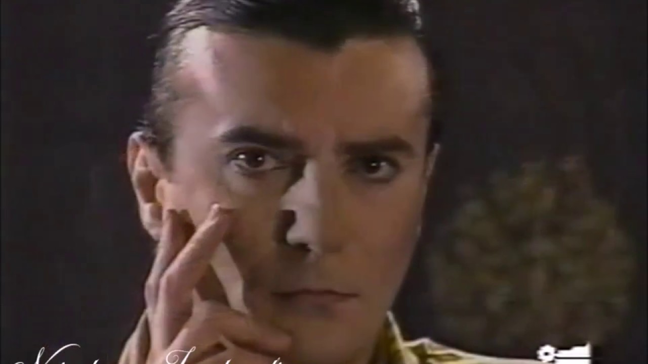 Guarda TELECOMANDO - Renato Zero (Video 1988) su YouTube Guarda TELECOMANDO - Renato Zero (Video 1988) su YouTube