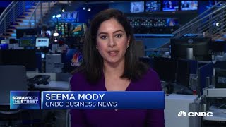 General Electric shares dip on departure of CFO Jamie Miller