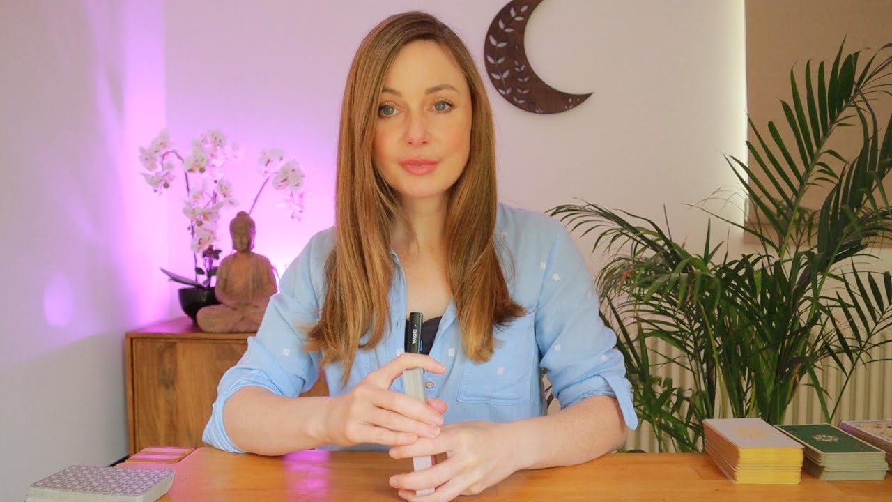 💕ТЯЖЕЛЫЕ СЕРДЦА В РАЗЛУКЕ… ОНИ ЧУВСТВУЮТ, ЧТО ТЫ УЛЕТАЕШЬ! ✨/ люблю Таро