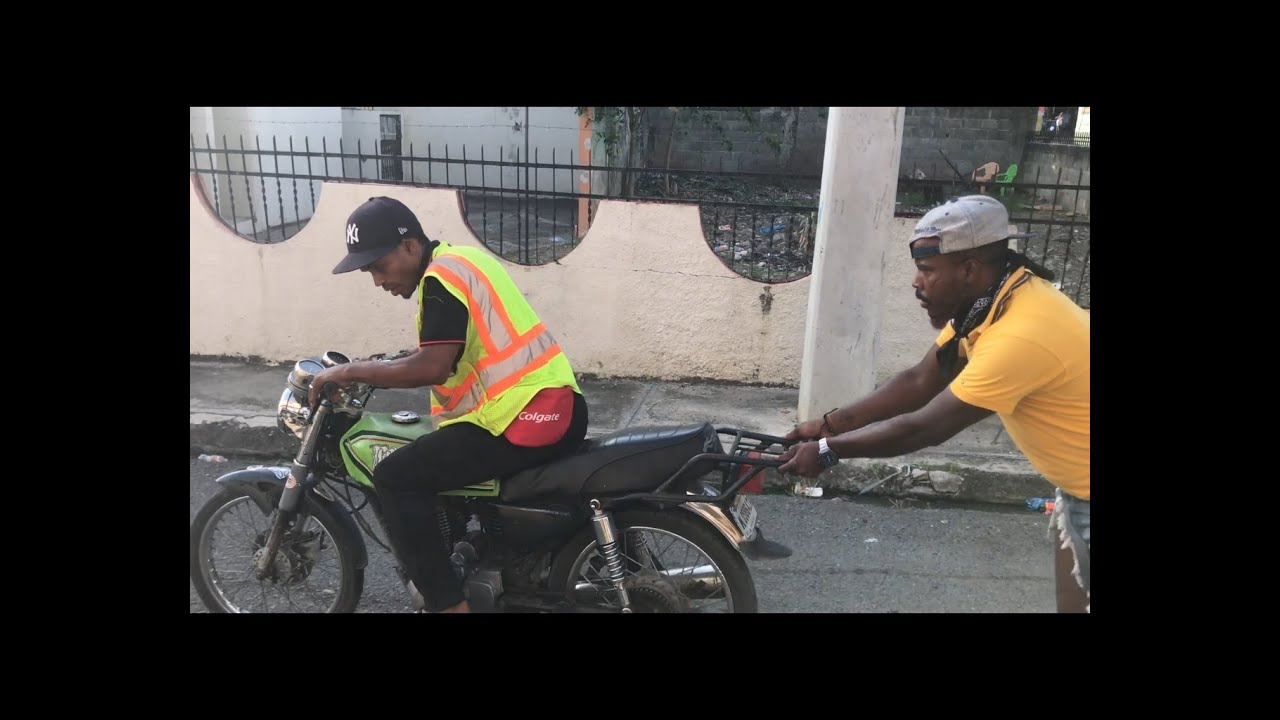 EL DESCUIDISTA CONCHANDO EN UN TIETO DE MOTOR   Parte  3