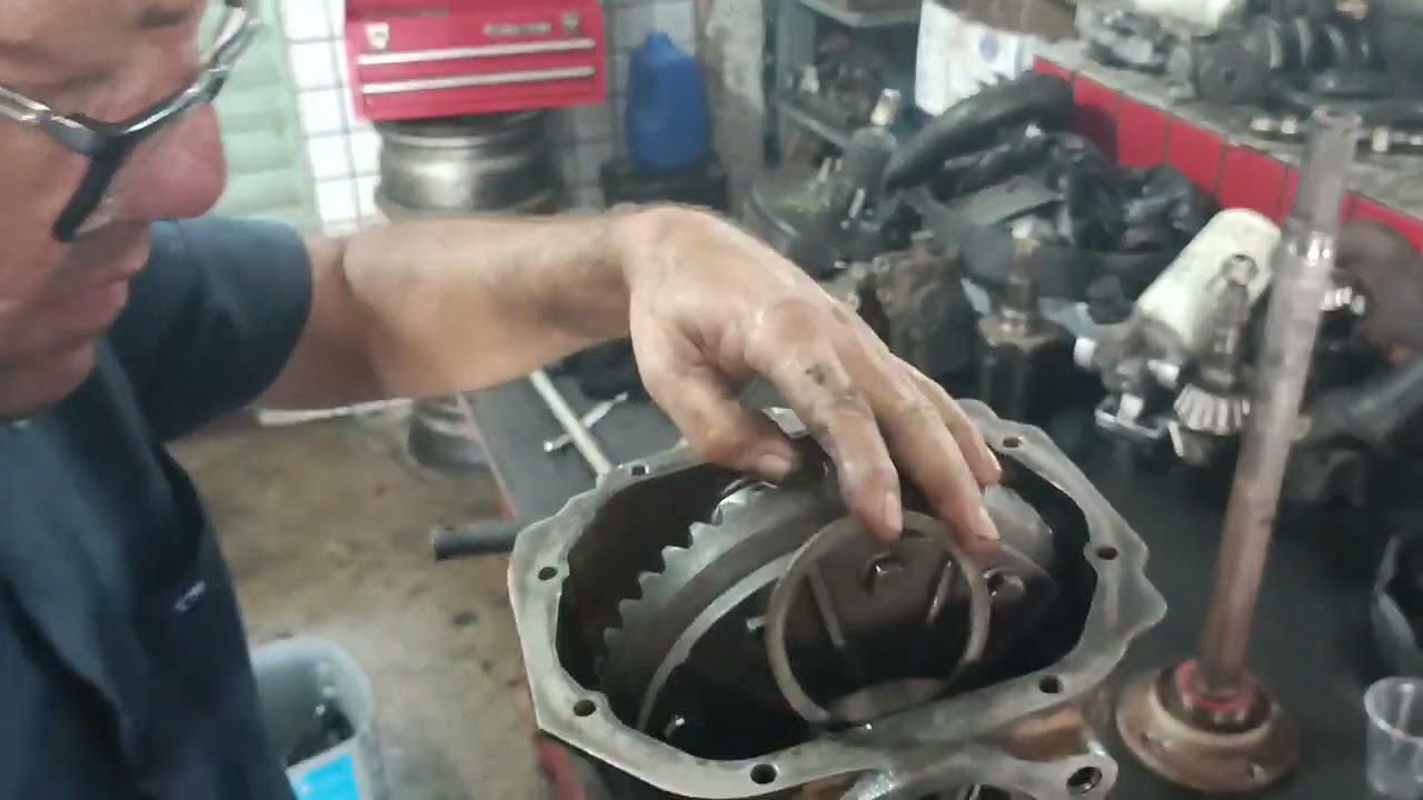 montando o diferencial dianteiro da Triton